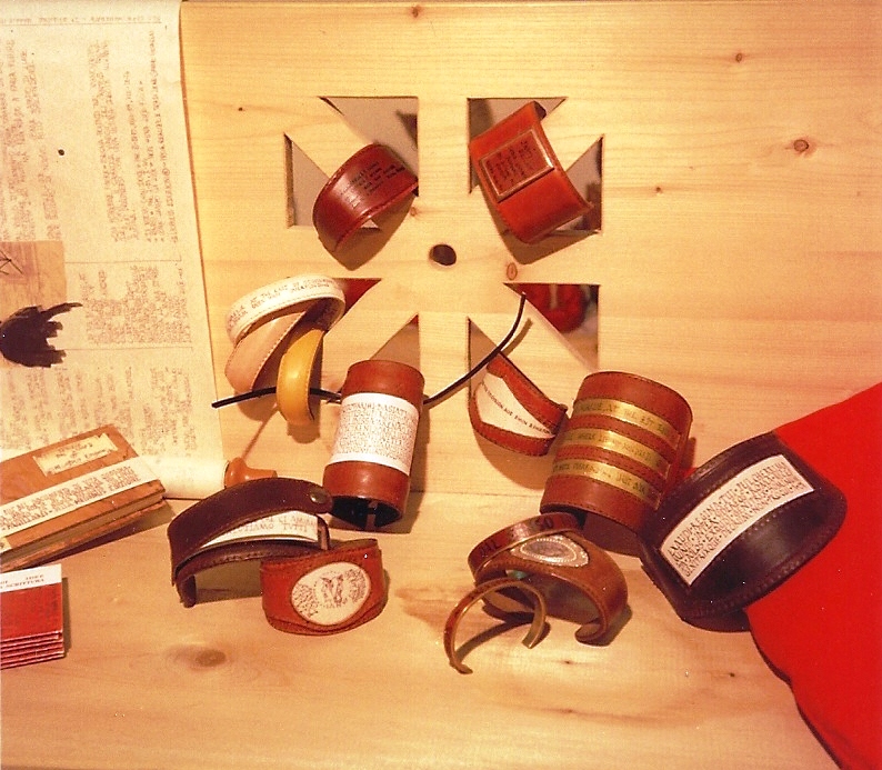 32BraccialettiletterariHELIOPOLIS1990